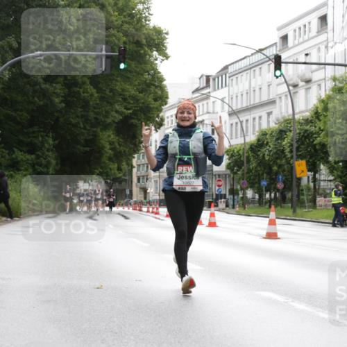 14.06.2026 - REWE Women's Run Jannik Wohlers http://msf.ph/oto/9790316 14.06.2026 09:44:35 Laufen 10827, 7, 1 meine-sportfotos.de