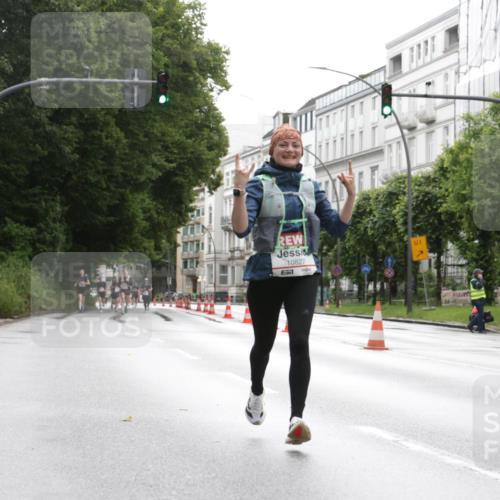 14.06.2026 - REWE Women's Run Jannik Wohlers http://msf.ph/oto/9790326 14.06.2026 09:44:35 Laufen 10827, 1 meine-sportfotos.de