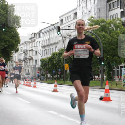 14.06.2026 - REWE Women's Run Jannik Wohlers http://msf.ph/oto/9790364 14.06.2026 09:45:13 Laufen 01, 10973 meine-sportfotos.de