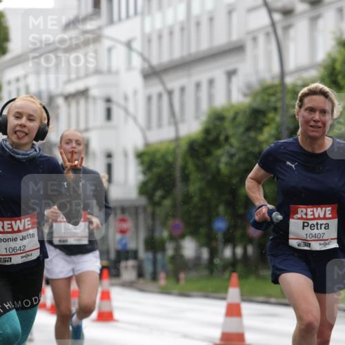 14.06.2026 - REWE Women's Run Jannik Wohlers http://msf.ph/oto/9790394 14.06.2026 09:45:18 Laufen 1105, 10642, 11530, 437, 10407, 2 meine-sportfotos.de