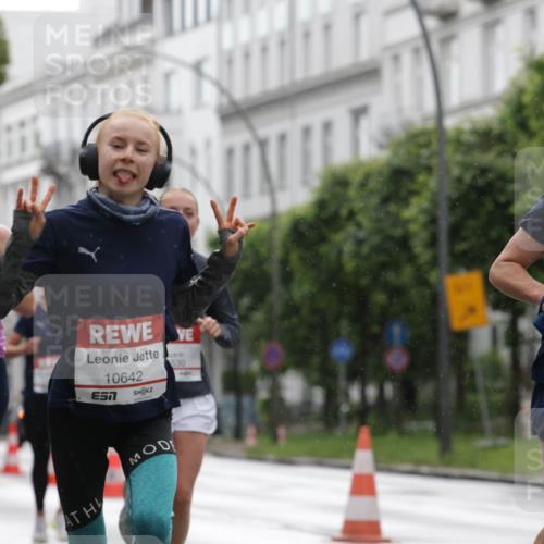 14.06.2026 - REWE Women's Run Jannik Wohlers http://msf.ph/oto/9790408 14.06.2026 09:45:19 Laufen 11529, 10642, 530, 10407 meine-sportfotos.de