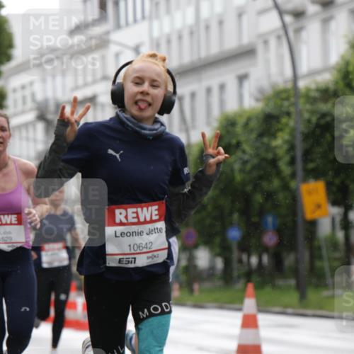 14.06.2026 - REWE Women's Run Jannik Wohlers http://msf.ph/oto/9790418 14.06.2026 09:45:19 Laufen 11529, 10642, 7 meine-sportfotos.de