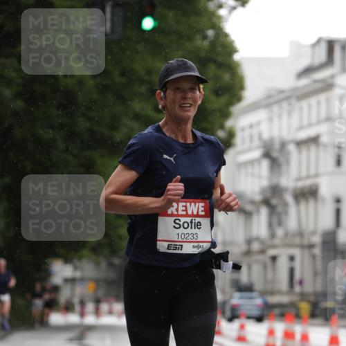 14.06.2026 - REWE Women's Run Jannik Wohlers http://msf.ph/oto/9790443 14.06.2026 09:45:23 Laufen 10233, 7 meine-sportfotos.de