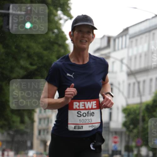 14.06.2026 - REWE Women's Run Jannik Wohlers http://msf.ph/oto/9790465 14.06.2026 09:45:23 Laufen 875, 10233 meine-sportfotos.de