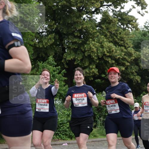 14.06.2026 - REWE Women's Run Jannik Wohlers http://msf.ph/oto/9790492 14.06.2026 10:04:13 Laufen 11405, 7, 10886, 7, 10257, 517, 104, 7 meine-sportfotos.de