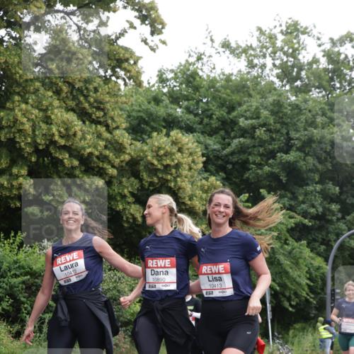 14.06.2026 - REWE Women's Run Jannik Wohlers http://msf.ph/oto/9790665 14.06.2026 10:04:30 Laufen 10412, 51, 10890, 10413, 7 meine-sportfotos.de