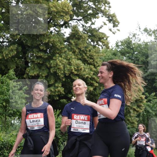 14.06.2026 - REWE Women's Run Jannik Wohlers http://msf.ph/oto/9790689 14.06.2026 10:04:30 Laufen 10412, 10890, 7 meine-sportfotos.de