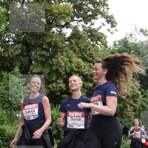 14.06.2026 - REWE Women's Run Jannik Wohlers http://msf.ph/oto/9790691 14.06.2026 10:04:30 Laufen 10412, 57, 10890, 7 meine-sportfotos.de