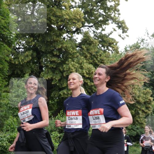 14.06.2026 - REWE Women's Run Jannik Wohlers http://msf.ph/oto/9790696 14.06.2026 10:04:30 Laufen 104, 12, 57, 10890, 57, 10413, 7 meine-sportfotos.de