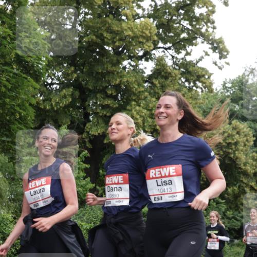 14.06.2026 - REWE Women's Run Jannik Wohlers http://msf.ph/oto/9790701 14.06.2026 10:04:31 Laufen 10412, 57, 10890, 6577, 10413, 7 meine-sportfotos.de