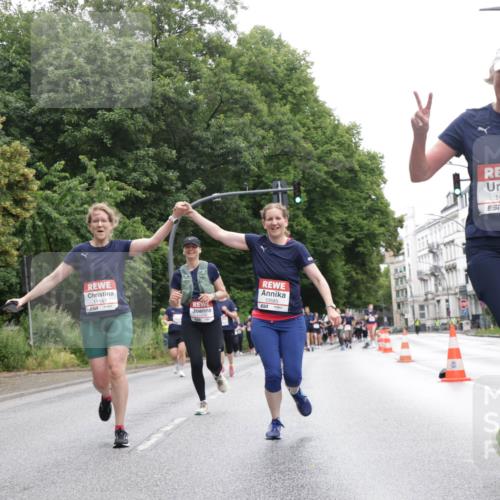 14.06.2026 - REWE Women's Run Jannik Wohlers http://msf.ph/oto/9790709 14.06.2026 10:04:32 Laufen 11147, 10585, 10079, 7 meine-sportfotos.de
