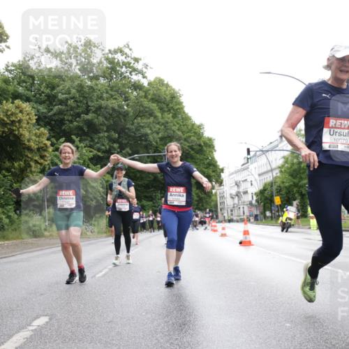 14.06.2026 - REWE Women's Run Jannik Wohlers http://msf.ph/oto/9790731 14.06.2026 10:04:33 Laufen 11147, 10079 meine-sportfotos.de