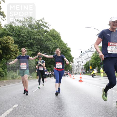 14.06.2026 - REWE Women's Run Jannik Wohlers http://msf.ph/oto/9790734 14.06.2026 10:04:33 Laufen 11147, 10079 meine-sportfotos.de