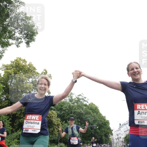 14.06.2026 - REWE Women's Run Jannik Wohlers http://msf.ph/oto/9790740 14.06.2026 10:04:34 Laufen 75, 11147, 10585 meine-sportfotos.de