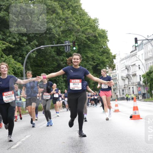 14.06.2026 - REWE Women's Run Jannik Wohlers http://msf.ph/oto/9790824 14.06.2026 10:04:45 Laufen 11486, 651, 10903, 57 meine-sportfotos.de