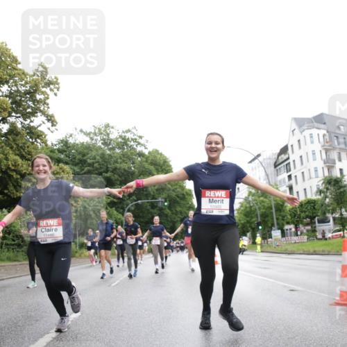 14.06.2026 - REWE Women's Run Jannik Wohlers http://msf.ph/oto/9790866 14.06.2026 10:04:46 Laufen 11486, 10903, 7 meine-sportfotos.de
