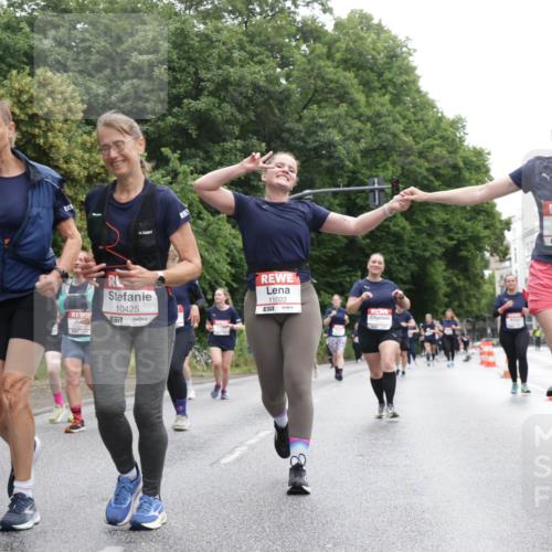 14.06.2026 - REWE Women's Run Jannik Wohlers http://msf.ph/oto/9790884 14.06.2026 10:04:48 Laufen 10425, 7, 11022, 57, 10878 meine-sportfotos.de