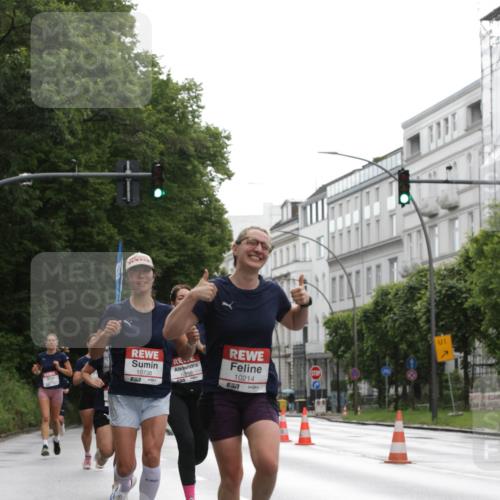 14.06.2026 - REWE Women's Run Jannik Wohlers http://msf.ph/oto/9790904 14.06.2026 09:46:35 Laufen 10738, 7, 10958, 10214, 7, 01 meine-sportfotos.de