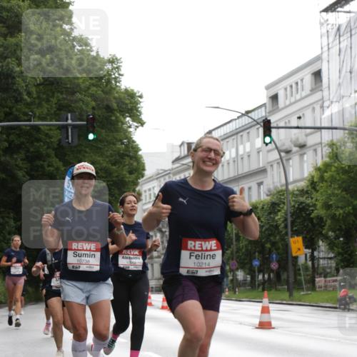 14.06.2026 - REWE Women's Run Jannik Wohlers http://msf.ph/oto/9790920 14.06.2026 09:46:36 Laufen 10738, 7, 10958, 10214, 7, 01 meine-sportfotos.de