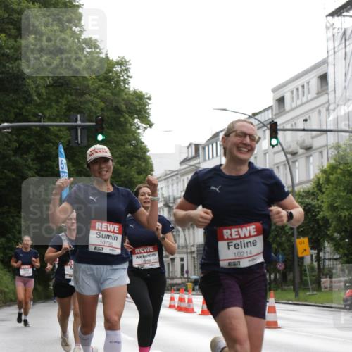 14.06.2026 - REWE Women's Run Jannik Wohlers http://msf.ph/oto/9790928 14.06.2026 09:46:36 Laufen 5, 10738, 7, 10958, 657, 10214, 01 meine-sportfotos.de