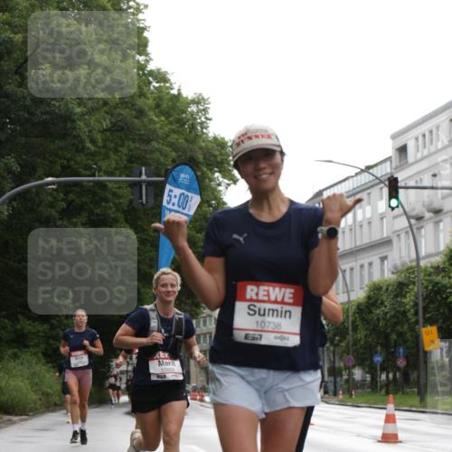 14.06.2026 - REWE Women's Run Jannik Wohlers http://msf.ph/oto/9790962 14.06.2026 09:46:37 Laufen 5, 00, 10869, 10738, 7, 01 meine-sportfotos.de