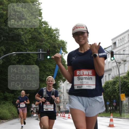 14.06.2026 - REWE Women's Run Jannik Wohlers http://msf.ph/oto/9790969 14.06.2026 09:46:37 Laufen 10869, 10738, 01 meine-sportfotos.de