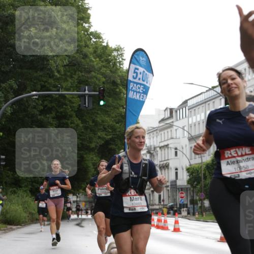 14.06.2026 - REWE Women's Run Jannik Wohlers http://msf.ph/oto/9790974 14.06.2026 09:46:37 Laufen 5, 00, 57, 10869, 10958, 57 meine-sportfotos.de