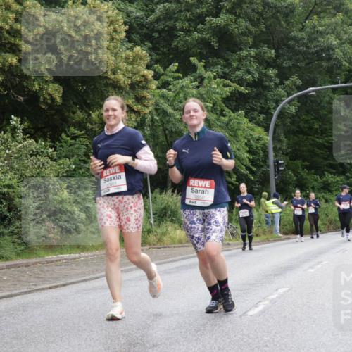 14.06.2026 - REWE Women's Run Jannik Wohlers http://msf.ph/oto/9790982 14.06.2026 10:04:55 Laufen 10951, 10950 meine-sportfotos.de