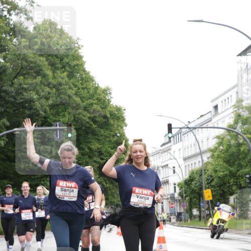 14.06.2026 - REWE Women's Run Jannik Wohlers http://msf.ph/oto/9791038 14.06.2026 10:04:59 Laufen 11170, 7, 10503, 57, 1 meine-sportfotos.de