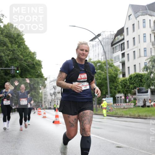 14.06.2026 - REWE Women's Run Jannik Wohlers http://msf.ph/oto/9791066 14.06.2026 10:05:02 Laufen 10238, 1527 meine-sportfotos.de