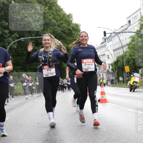 14.06.2026 - REWE Women's Run Jannik Wohlers http://msf.ph/oto/9791098 14.06.2026 10:05:04 Laufen 10254, 7, 10002, 10003, 57, 7 meine-sportfotos.de