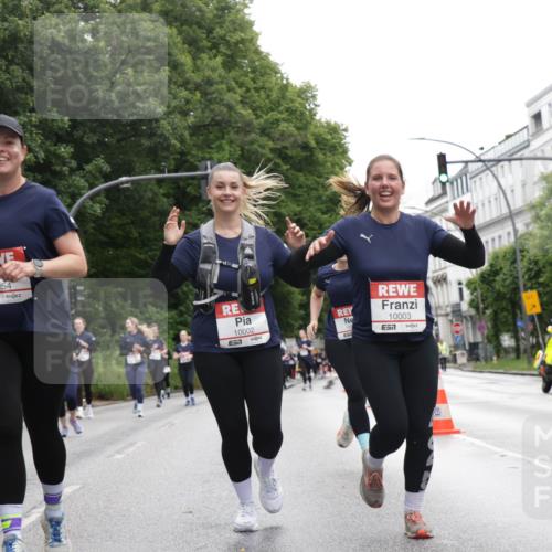 14.06.2026 - REWE Women's Run Jannik Wohlers http://msf.ph/oto/9791104 14.06.2026 10:05:04 Laufen 10254, 57, 10002, 57, 10003, 7, 01 meine-sportfotos.de