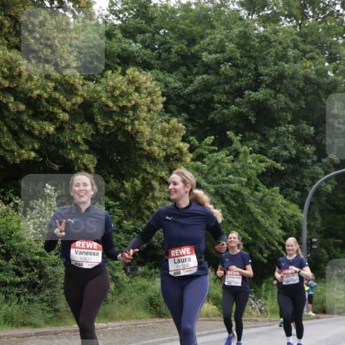 14.06.2026 - REWE Women's Run Jannik Wohlers http://msf.ph/oto/9791171 14.06.2026 10:05:11 Laufen 10821, 7, 11124, 657 meine-sportfotos.de