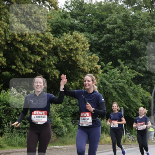 14.06.2026 - REWE Women's Run Jannik Wohlers http://msf.ph/oto/9791182 14.06.2026 10:05:11 Laufen 10821, 11124, 7 meine-sportfotos.de