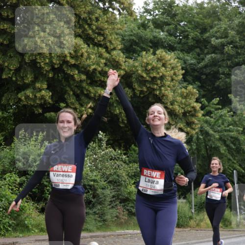 14.06.2026 - REWE Women's Run Jannik Wohlers http://msf.ph/oto/9791194 14.06.2026 10:05:12 Laufen 10821, 57, 11124, 10591 meine-sportfotos.de