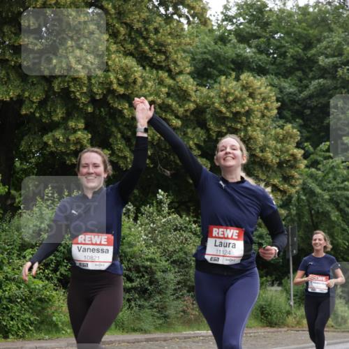 14.06.2026 - REWE Women's Run Jannik Wohlers http://msf.ph/oto/9791198 14.06.2026 10:05:12 Laufen 10821, 7, 11124, 7 meine-sportfotos.de