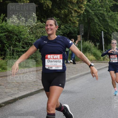 14.06.2026 - REWE Women's Run Jannik Wohlers http://msf.ph/oto/9791217 14.06.2026 09:48:01 Laufen 11388, 7, 10971, 7 meine-sportfotos.de