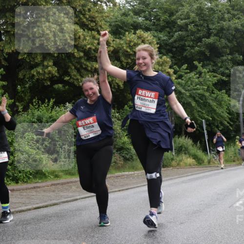 14.06.2026 - REWE Women's Run Jannik Wohlers http://msf.ph/oto/9791301 14.06.2026 10:05:19 Laufen 11450, 10985, 57, 10499, 57 meine-sportfotos.de
