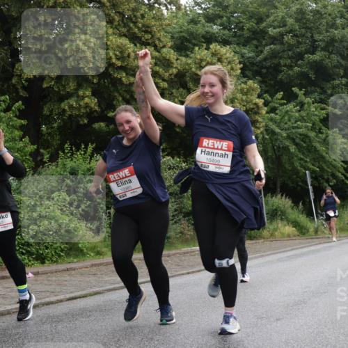 14.06.2026 - REWE Women's Run Jannik Wohlers http://msf.ph/oto/9791305 14.06.2026 10:05:19 Laufen 11450, 7, 10985, 10499, 7 meine-sportfotos.de
