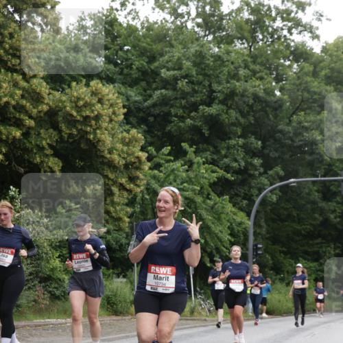 14.06.2026 - REWE Women's Run Jannik Wohlers http://msf.ph/oto/9791465 14.06.2026 10:05:39 Laufen 0004, 10005, 65, 1, 10734, 7 meine-sportfotos.de