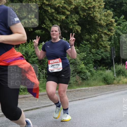 14.06.2026 - REWE Women's Run Jannik Wohlers http://msf.ph/oto/9791579 14.06.2026 10:05:55 Laufen 10325, 57, 10795 meine-sportfotos.de