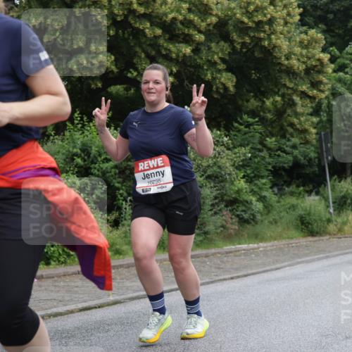 14.06.2026 - REWE Women's Run Jannik Wohlers http://msf.ph/oto/9791582 14.06.2026 10:05:55 Laufen 10325, 577, 10795 meine-sportfotos.de