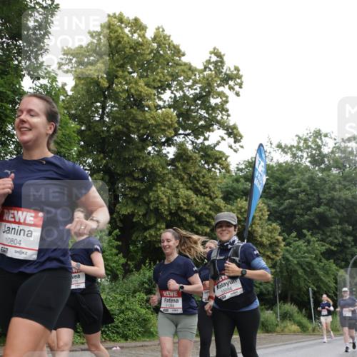 14.06.2026 - REWE Women's Run Jannik Wohlers http://msf.ph/oto/9791802 14.06.2026 10:06:18 Laufen 10804, 770, 11348, 10086 meine-sportfotos.de