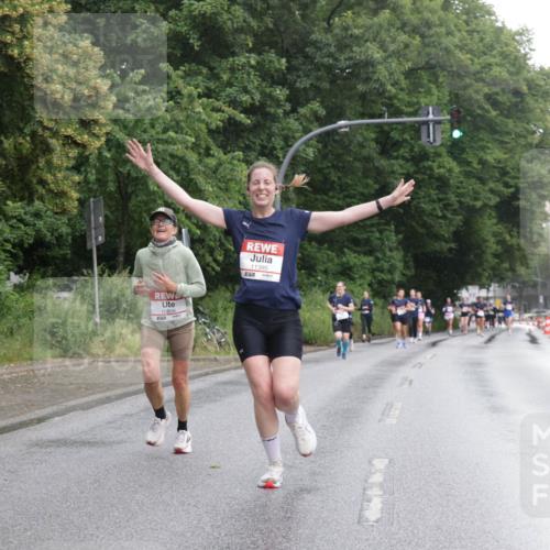 14.06.2026 - REWE Women's Run Jannik Wohlers http://msf.ph/oto/9791829 14.06.2026 09:50:02 Laufen 10806, 11395, 577 meine-sportfotos.de