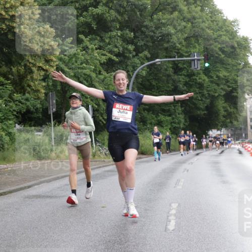 14.06.2026 - REWE Women's Run Jannik Wohlers http://msf.ph/oto/9791832 14.06.2026 09:50:02 Laufen 10806, 11395, 57 meine-sportfotos.de