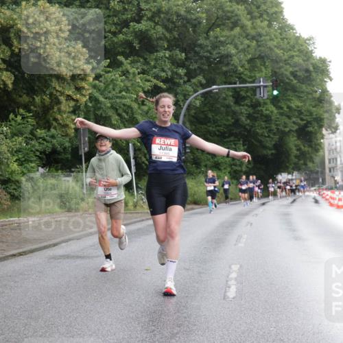 14.06.2026 - REWE Women's Run Jannik Wohlers http://msf.ph/oto/9791838 14.06.2026 09:50:02 Laufen 10806, 11395, 57 meine-sportfotos.de