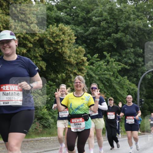 14.06.2026 - REWE Women's Run Jannik Wohlers http://msf.ph/oto/9791869 14.06.2026 10:06:22 Laufen 10516, 57, 11358, 11142 meine-sportfotos.de