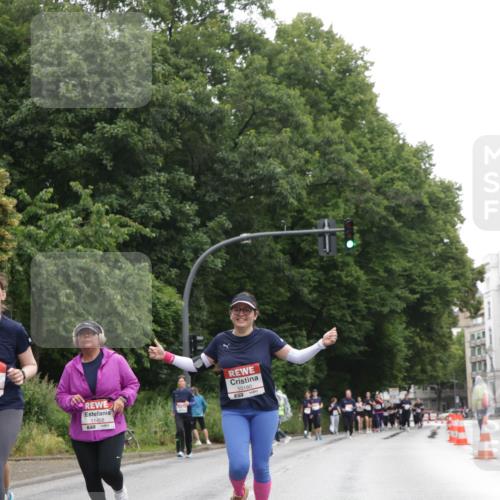 14.06.2026 - REWE Women's Run Jannik Wohlers http://msf.ph/oto/9791979 14.06.2026 10:06:34 Laufen 11458, 51, 10180 meine-sportfotos.de