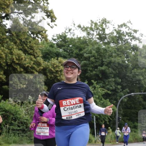 14.06.2026 - REWE Women's Run Jannik Wohlers http://msf.ph/oto/9791999 14.06.2026 10:06:36 Laufen 11458, 57, 10180 meine-sportfotos.de