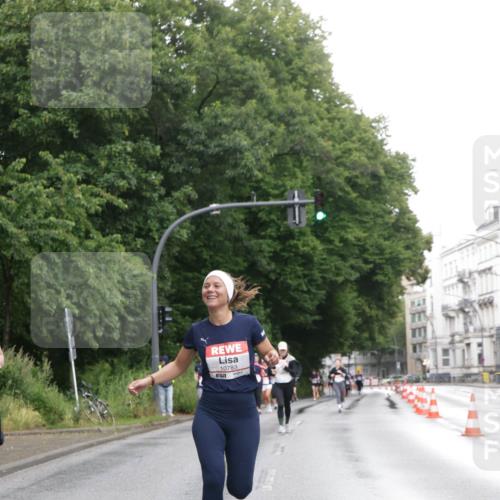 14.06.2026 - REWE Women's Run Jannik Wohlers http://msf.ph/oto/9792021 14.06.2026 09:50:21 Laufen 10783 meine-sportfotos.de